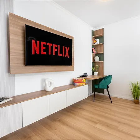 Hubix Coresi Apartamento