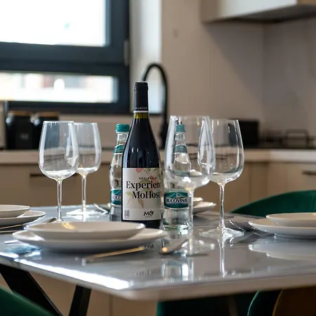 Hubix Coresi Apartamento